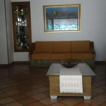 Canu Villa *
